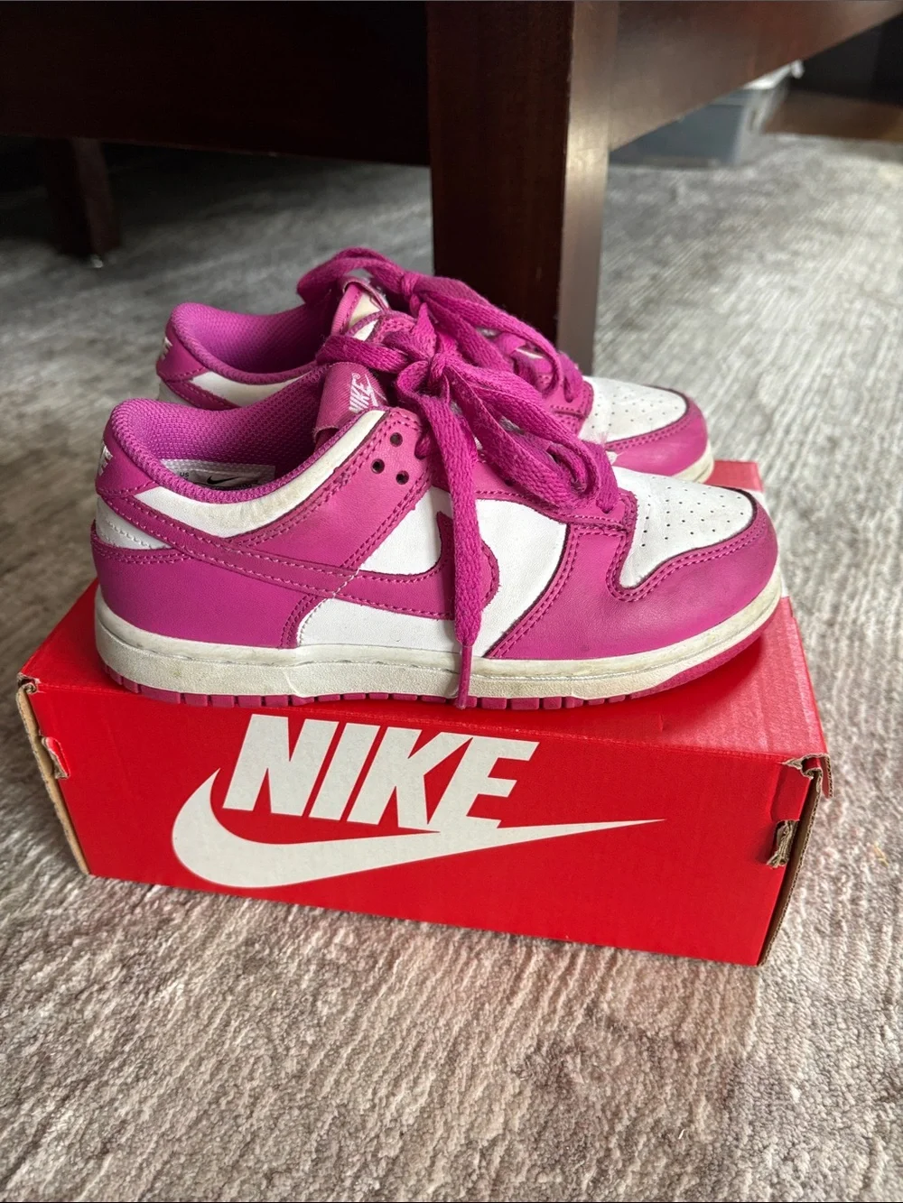Nike Kids Pink and White Low-Top Sneakers - Swoosh Detail